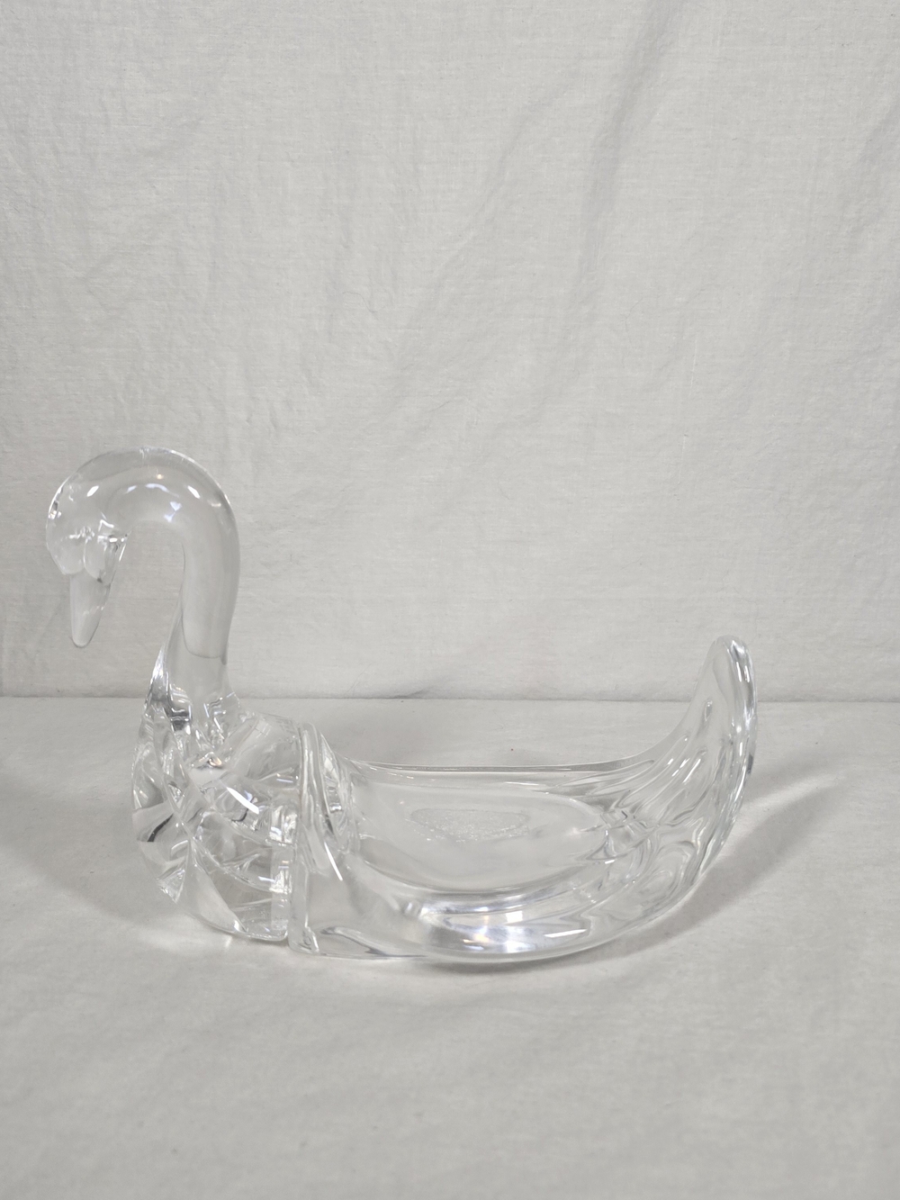 Vintage Clear Lucite Acrylic Swan Guest Towel Holder Soap Dish Trinket Tray
